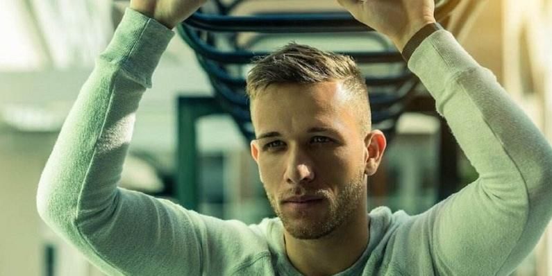 重新审视他 重新审视他