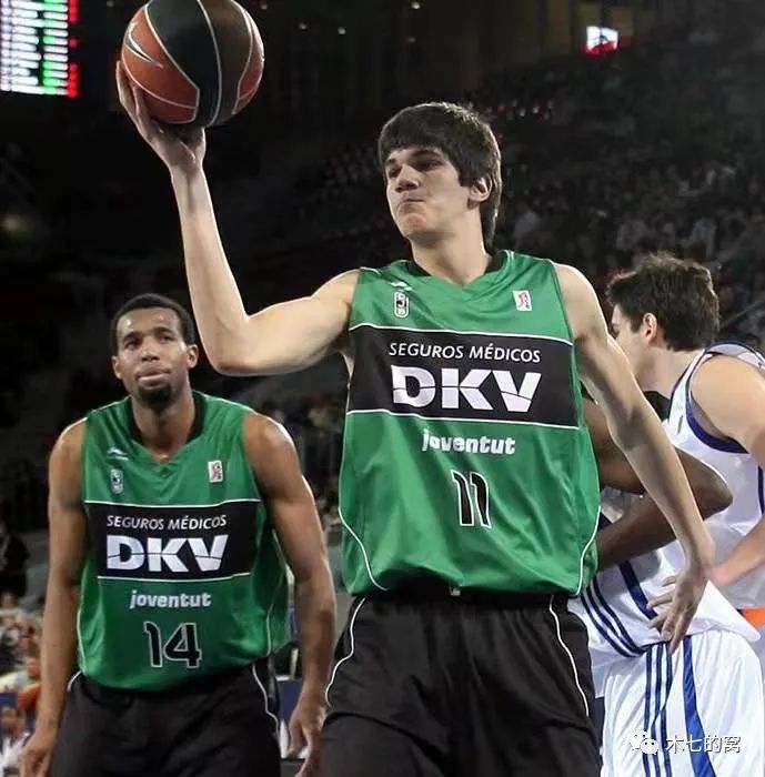 而太阳队正 而太阳队正