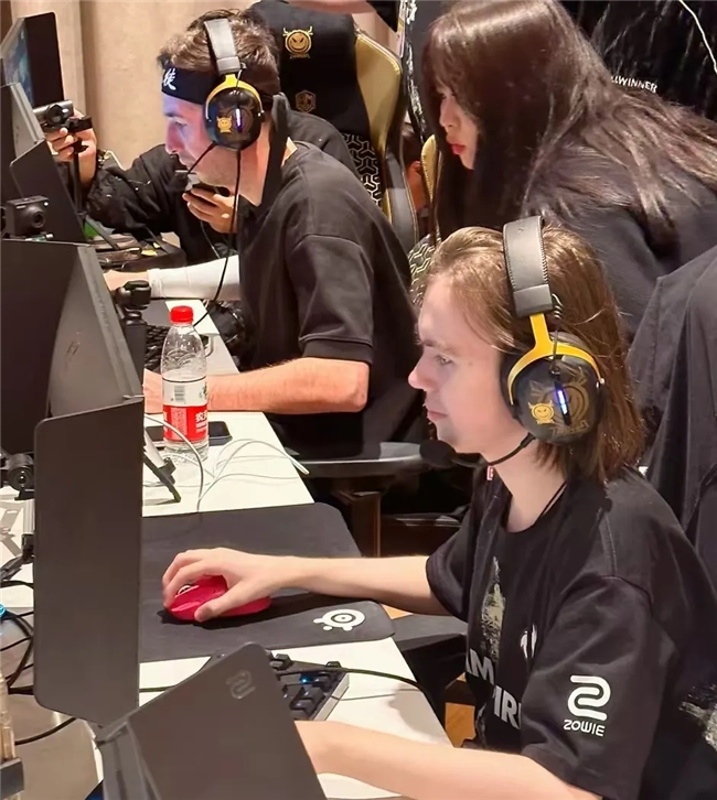 对手需围绕 对手需围绕